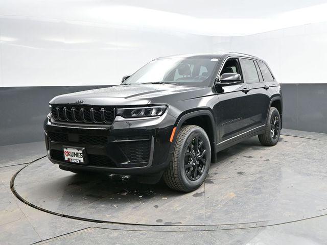 new 2026 Jeep Grand Cherokee car, priced at $48,272