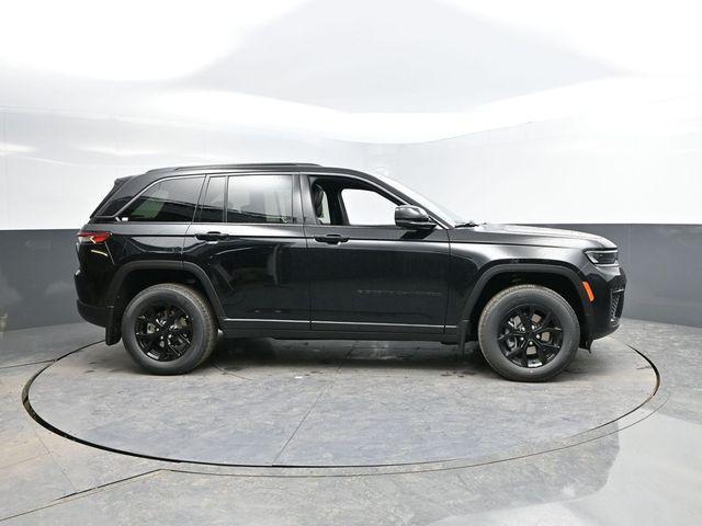 new 2026 Jeep Grand Cherokee car, priced at $46,859