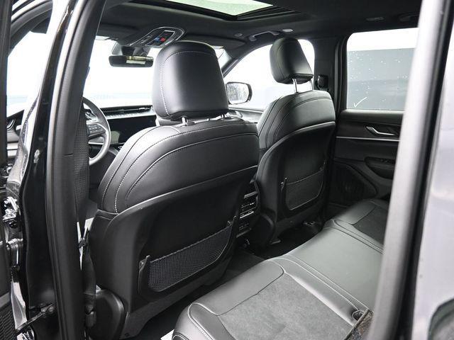 new 2026 Jeep Grand Cherokee car, priced at $46,859