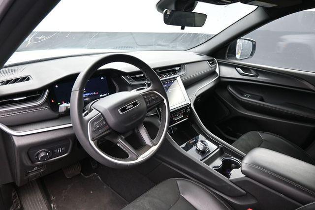 used 2025 Jeep Grand Cherokee car, priced at $36,412