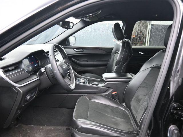 used 2024 Jeep Grand Cherokee L car, priced at $27,142