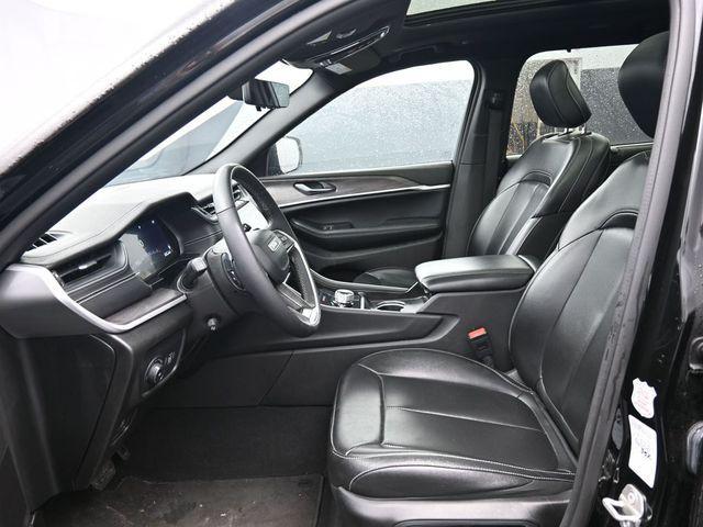 used 2024 Jeep Grand Cherokee L car, priced at $30,948