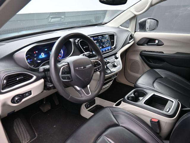 used 2023 Chrysler Pacifica Hybrid car, priced at $23,273