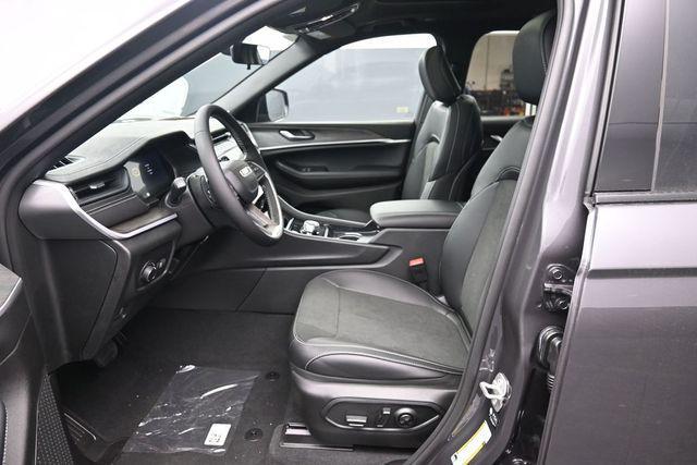 new 2026 Jeep Grand Cherokee L car, priced at $46,666