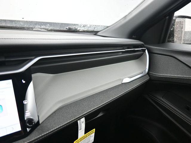 new 2026 Jeep Cherokee car, priced at $38,545