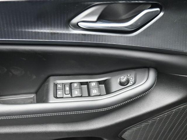 new 2026 Jeep Grand Cherokee car, priced at $44,166