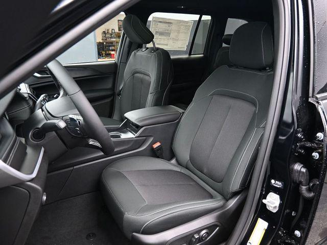 new 2026 Jeep Grand Cherokee car, priced at $44,166