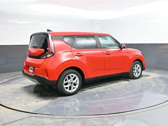 used 2024 Kia Soul car, priced at $15,649