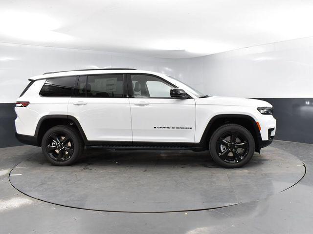 new 2025 Jeep Grand Cherokee L car, priced at $43,666