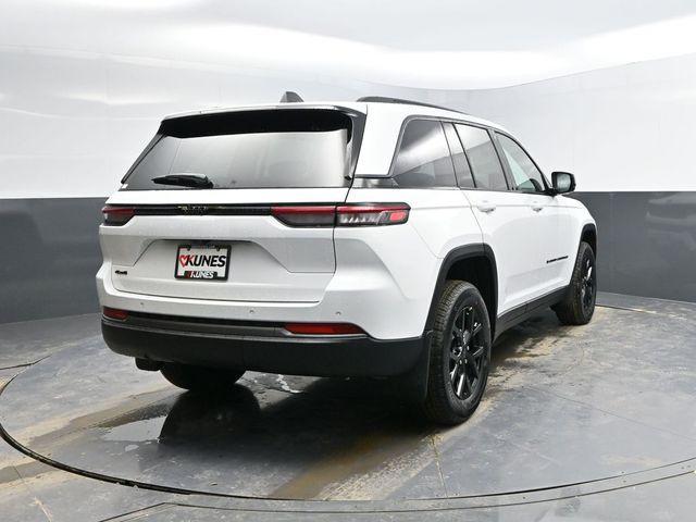new 2026 Jeep Grand Cherokee car, priced at $46,323