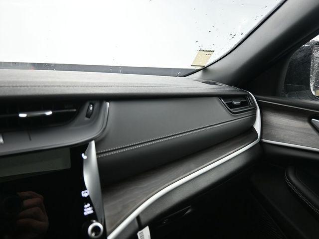 new 2026 Jeep Grand Cherokee car, priced at $46,323