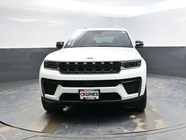 new 2026 Jeep Grand Cherokee car, priced at $46,323