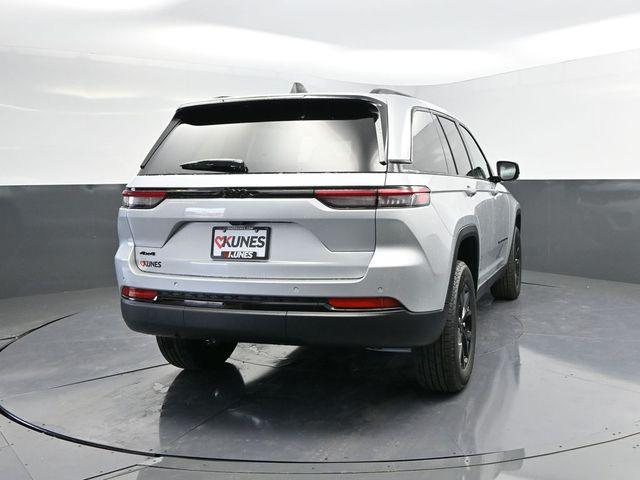 new 2025 Jeep Grand Cherokee car, priced at $35,975