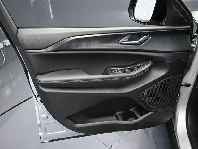 new 2025 Jeep Grand Cherokee car, priced at $35,975