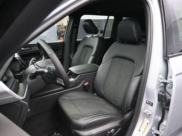 new 2025 Jeep Grand Cherokee car, priced at $35,975