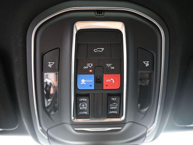 new 2025 Jeep Grand Cherokee car, priced at $35,975