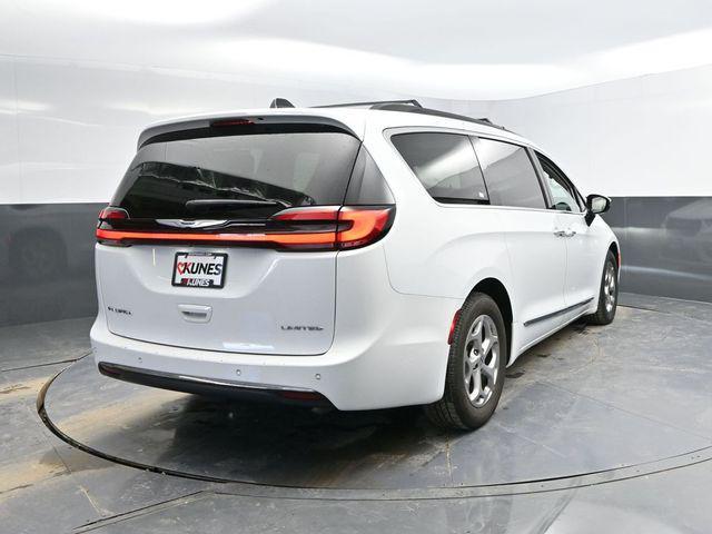 used 2023 Chrysler Pacifica car, priced at $24,995