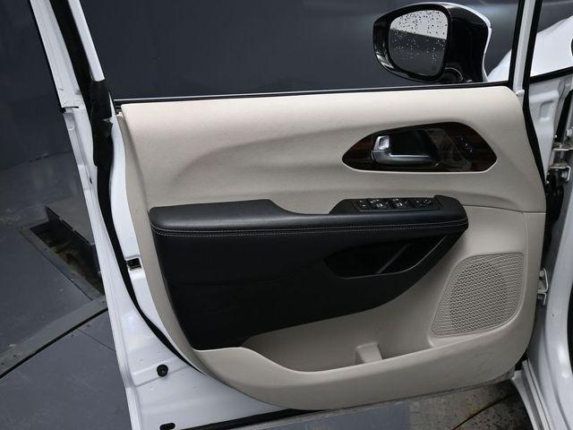 used 2023 Chrysler Pacifica car, priced at $24,995