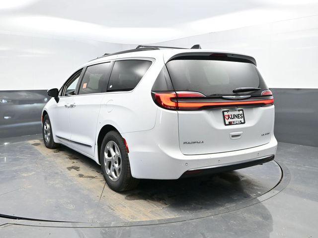 used 2023 Chrysler Pacifica car, priced at $24,995