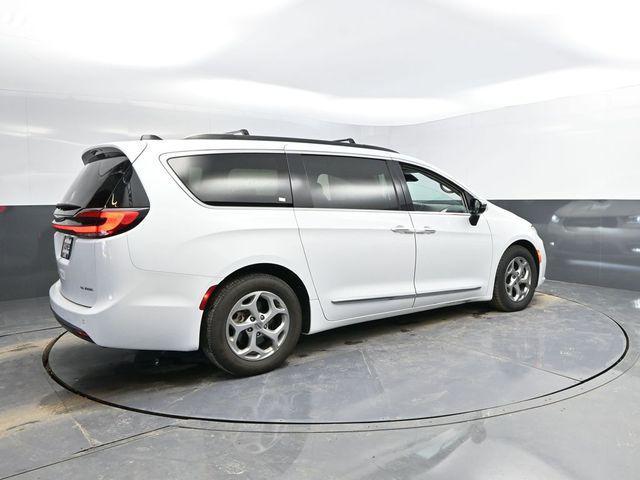 used 2023 Chrysler Pacifica car, priced at $24,995