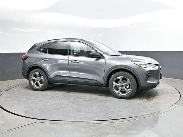 used 2025 Ford Escape car, priced at $24,204