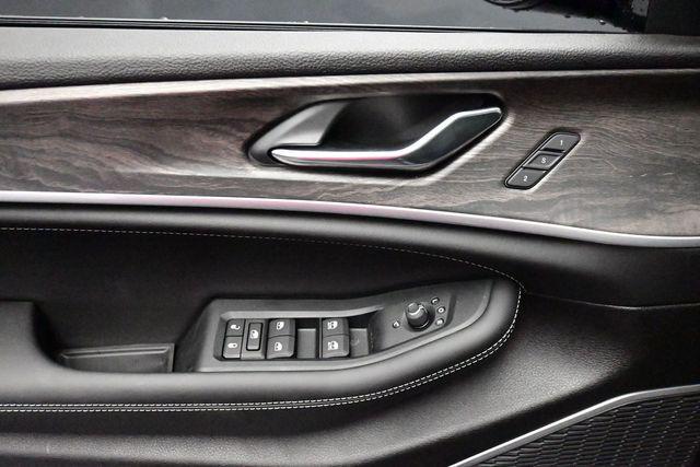 new 2027 Jeep Grand Cherokee car, priced at $55,783
