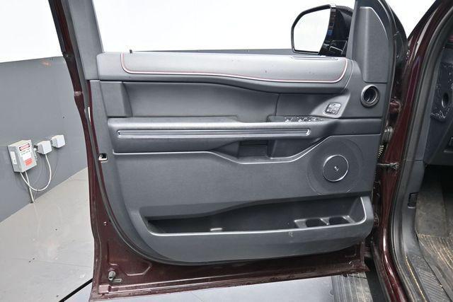 used 2024 Ford Expedition car, priced at $53,412