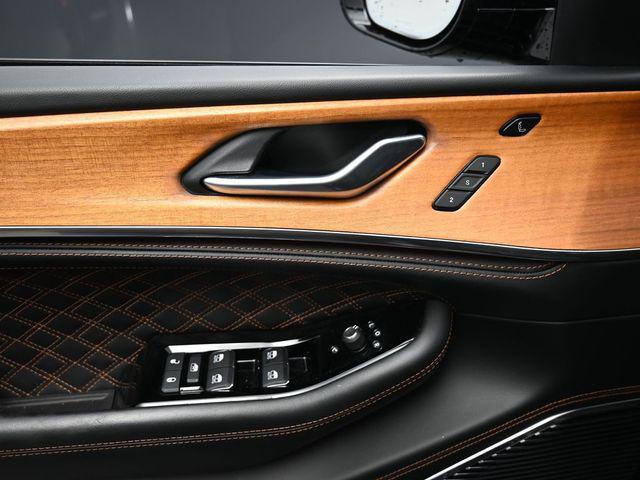 used 2023 Jeep Grand Cherokee car, priced at $39,993