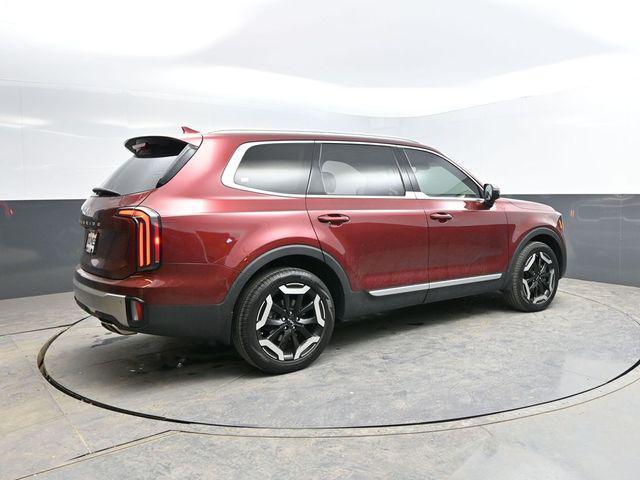 used 2024 Kia Telluride car, priced at $34,358