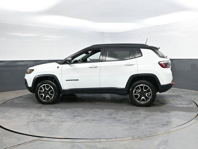 used 2025 Jeep Compass car, priced at $23,817