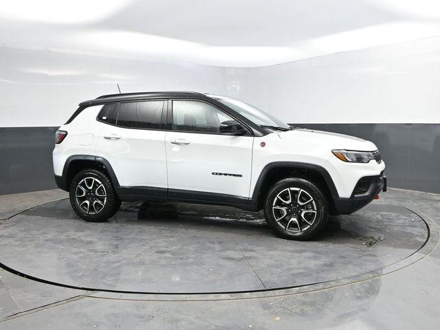 used 2025 Jeep Compass car, priced at $22,994