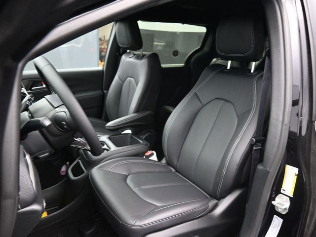 new 2026 Chrysler Pacifica car, priced at $43,540