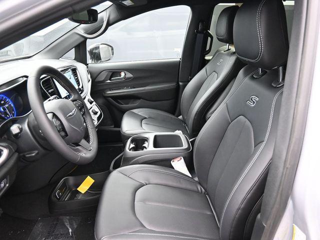 new 2026 Chrysler Pacifica car, priced at $48,204