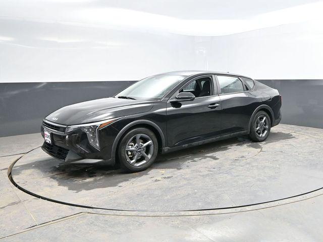 used 2025 Kia K4 car, priced at $19,999