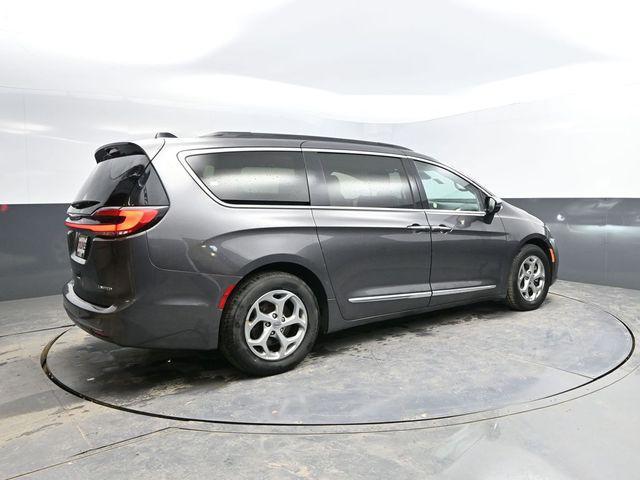 used 2023 Chrysler Pacifica car, priced at $26,998