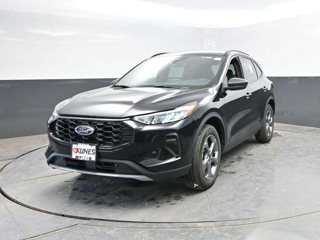 used 2025 Ford Escape car, priced at $24,074