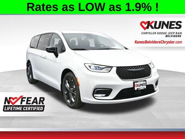 new 2026 Chrysler Pacifica car, priced at $47,531