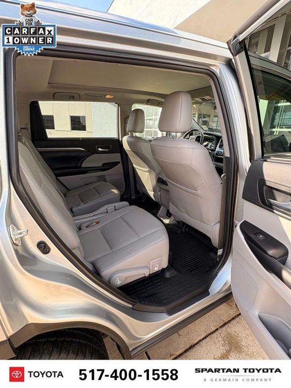 used 2019 Toyota Highlander car, priced at $27,666