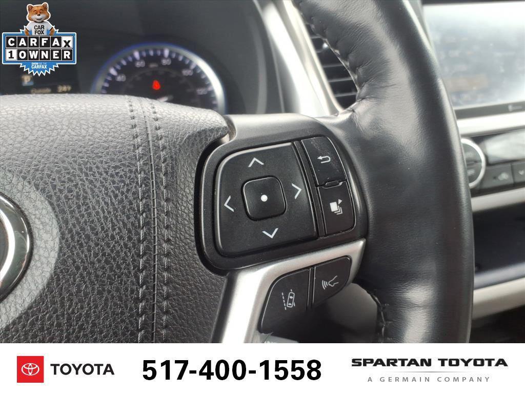 used 2019 Toyota Highlander car, priced at $31,378