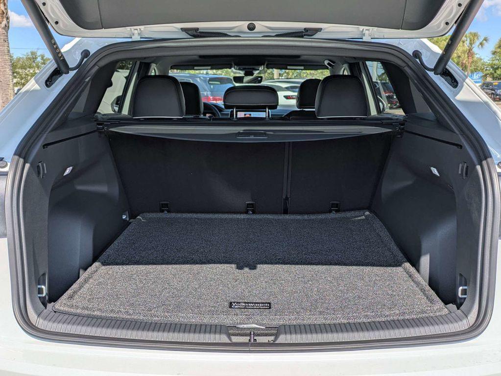 new 2026 Volkswagen Atlas Cross Sport car, priced at $54,859