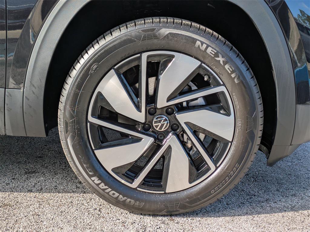 new 2026 Volkswagen Atlas car, priced at $46,998