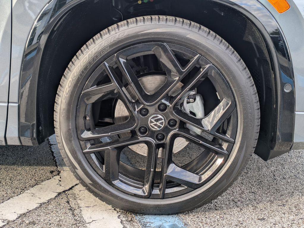 new 2026 Volkswagen Tiguan car, priced at $38,299