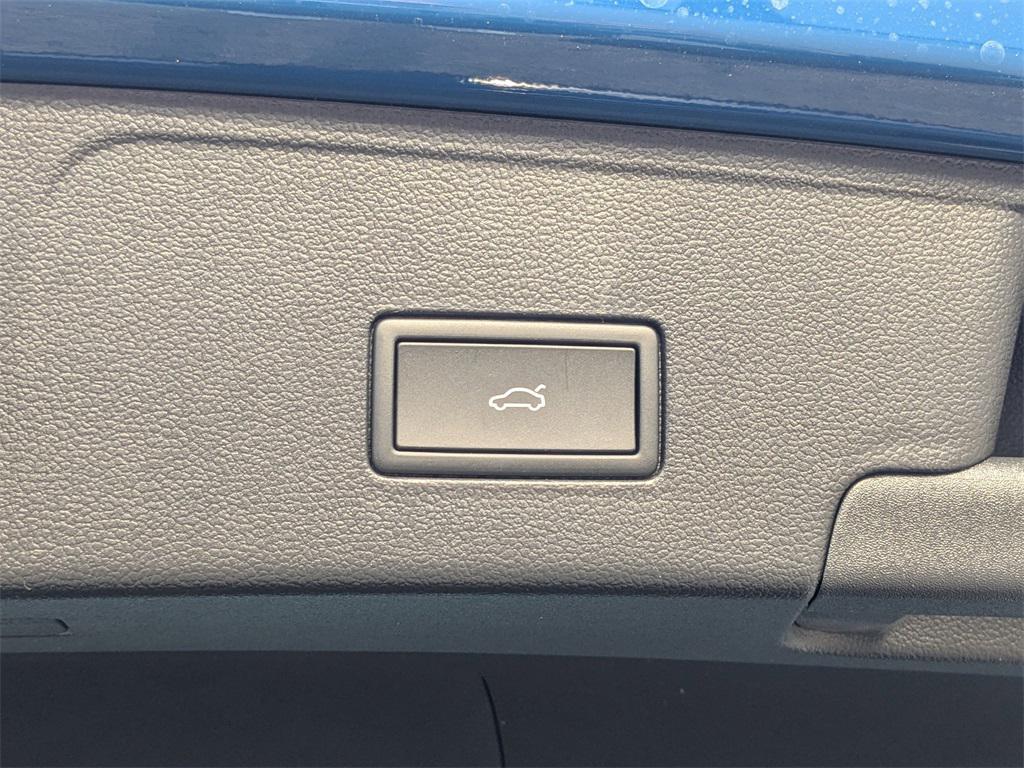 new 2026 Volkswagen Atlas Cross Sport car, priced at $54,897