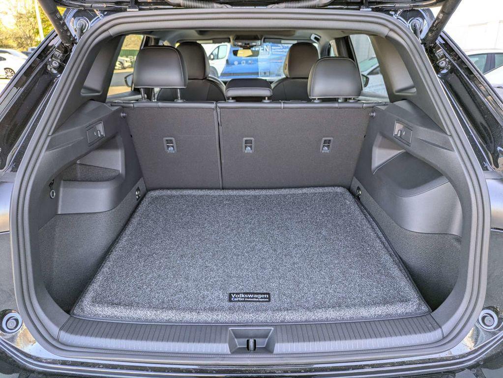 new 2026 Volkswagen Tiguan car, priced at $38,078