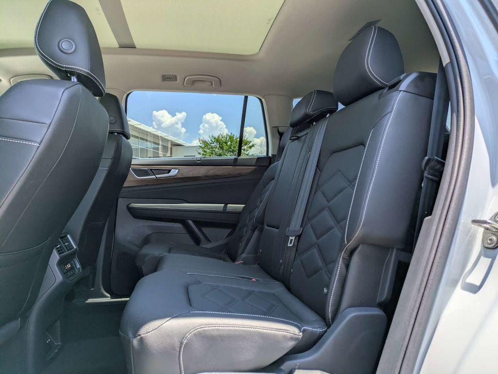 new 2026 Volkswagen Atlas car, priced at $47,287