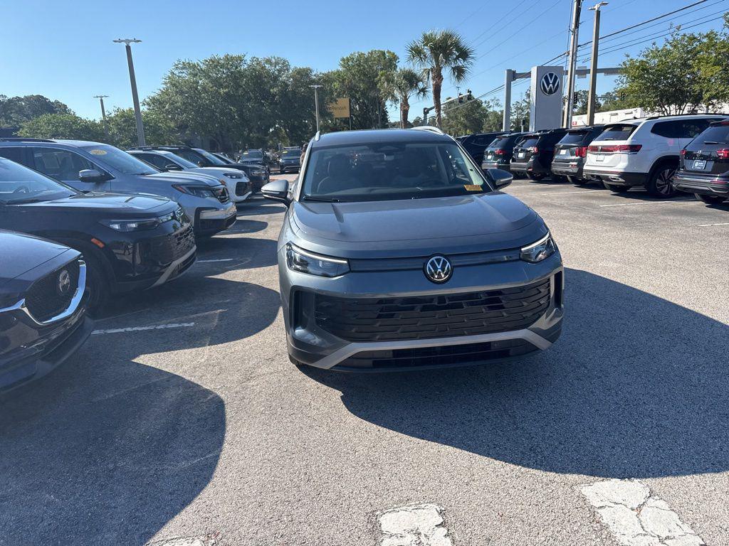 used 2025 Volkswagen Tiguan car, priced at $25,995
