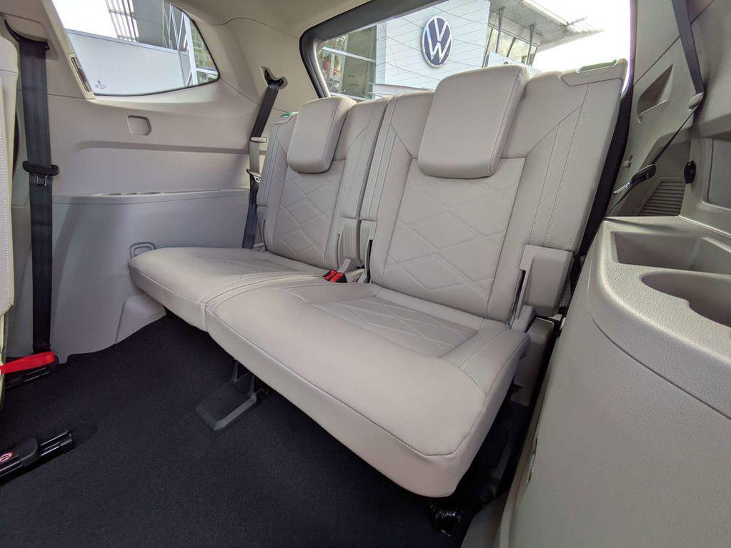 new 2026 Volkswagen Atlas car, priced at $47,076