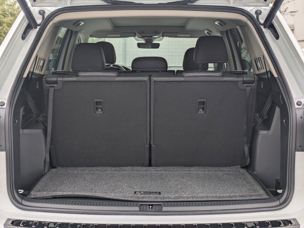 new 2026 Volkswagen Atlas car, priced at $46,622