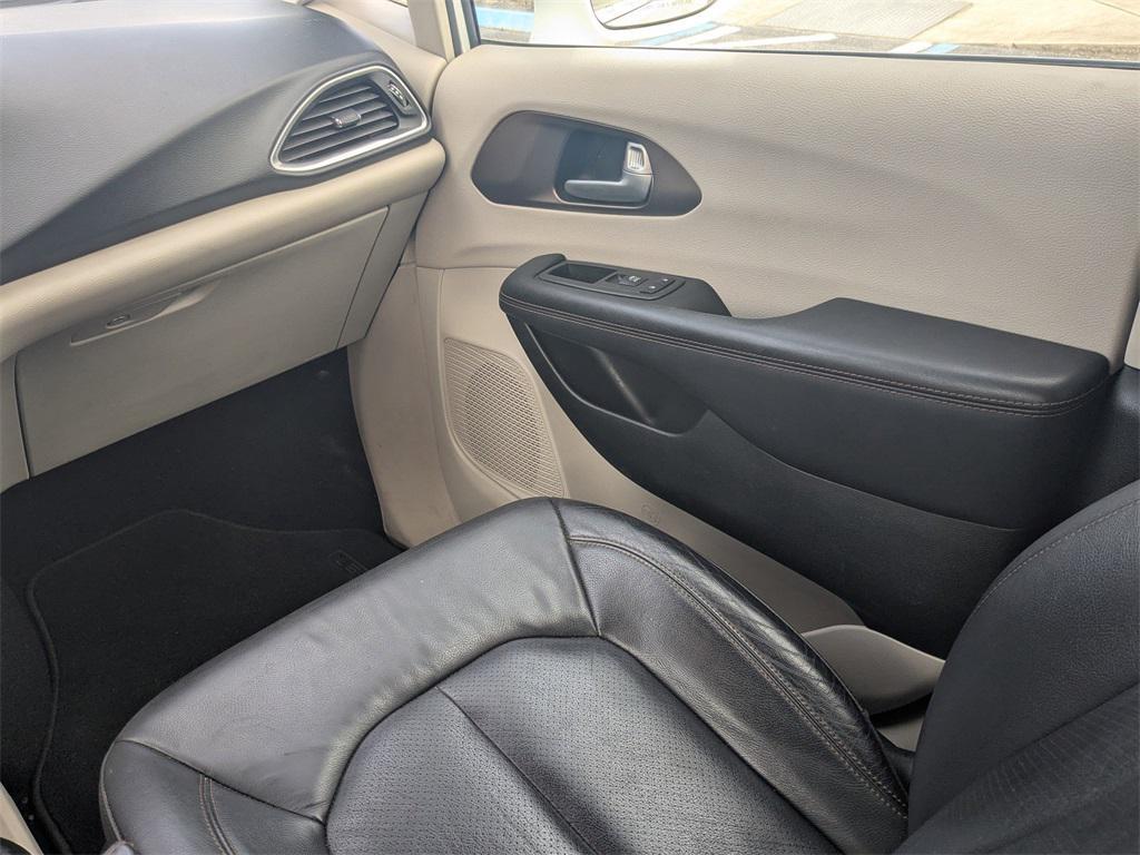 used 2017 Chrysler Pacifica car, priced at $11,995