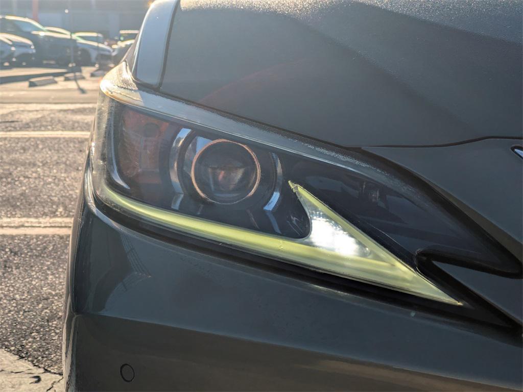 used 2019 Lexus ES 350 car, priced at $19,795